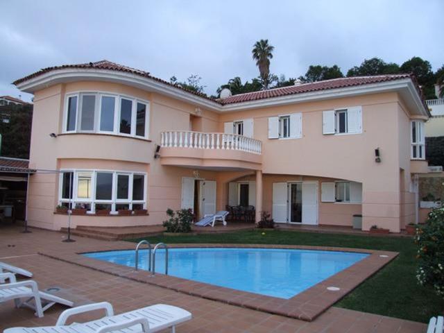 Exclusiva Villa / Chalet en venta Santa Úrsula, Canarias
