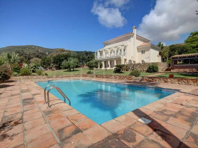 Exclusiva Villa / Chalet en venta Tarifa, España