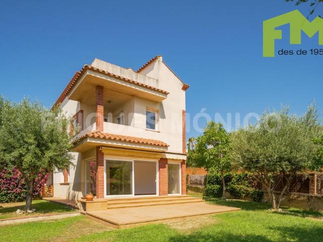 Exclusiva Villa / Chalet en venta Teià, Cataluña