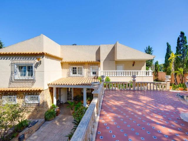 Exclusiva Villa / Chalet en venta Torrevieja, Comunidad Valenciana