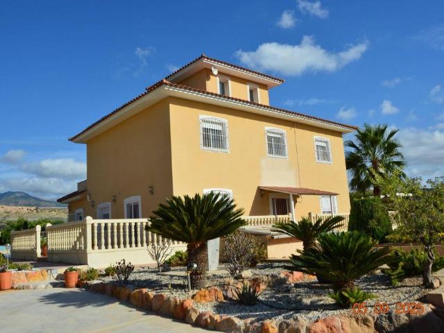 Exclusiva Villa / Chalet en venta Totana, España