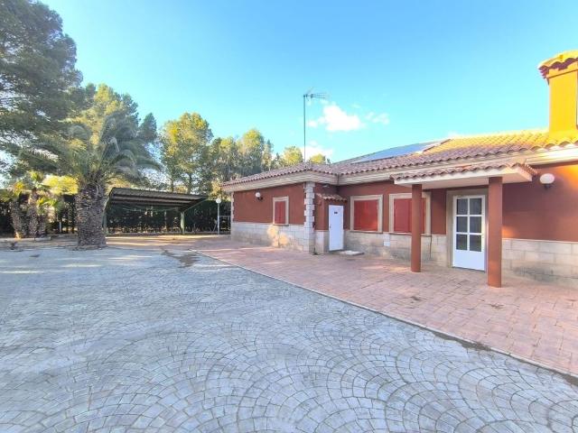 Exclusiva Villa / Chalet en venta Yecla, España