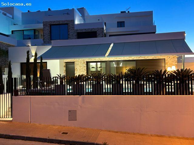 Exclusiva Villa de Diseño con Vistas Abiertas al Parque, Piscina Climatizada de Agua Salada y una Ca
