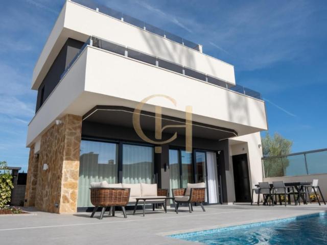Exclusiva Villa de Diseño Mediterráneo en Ciudad Quesada