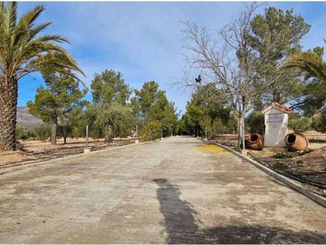 Exclusiva villa de lujo con finca privada a pocos minutos de Jumilla