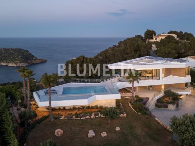 Exclusiva villa de lujo con vistas al mar en venta en la cal. 307m² Jávea Xabia
