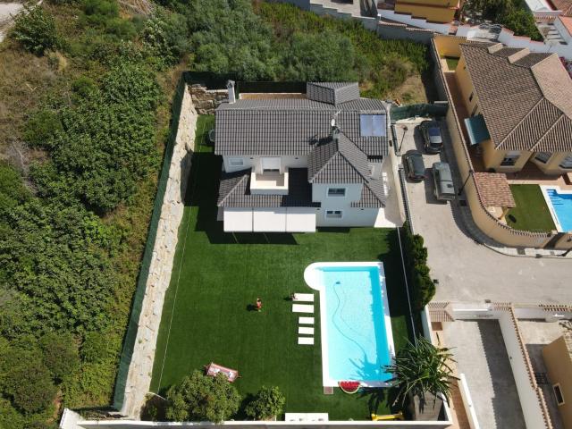 Exclusiva impresionante villa de lujo en Los Barrios