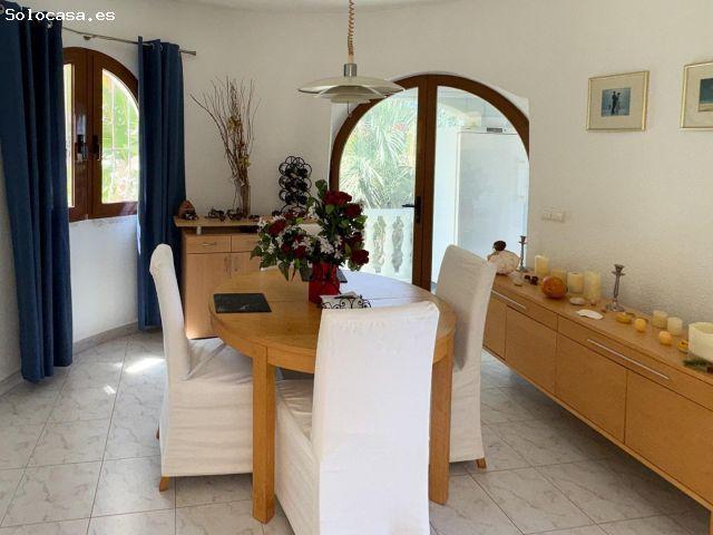 EXCLUSIVA VILLA EN MONTGO CON VISTAS AL MAR