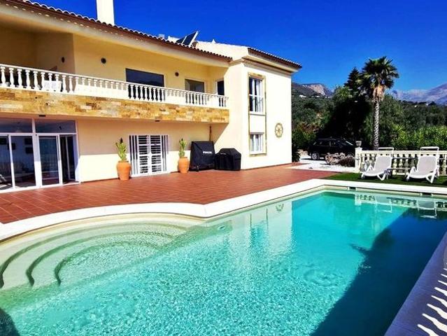 Exclusiva Villa en venta Alcaucín, Andalucía