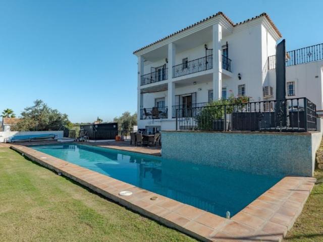 Exclusiva Villa en venta Alhaurín el Grande, España