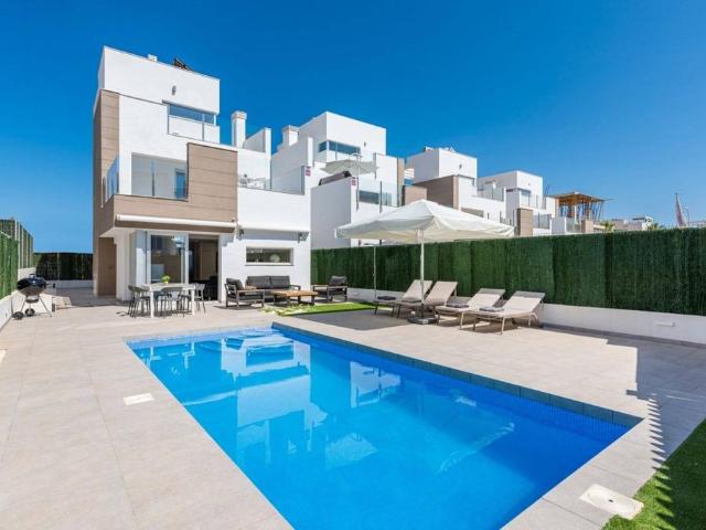 Exclusiva Villa en venta Guardamar del Segura, España