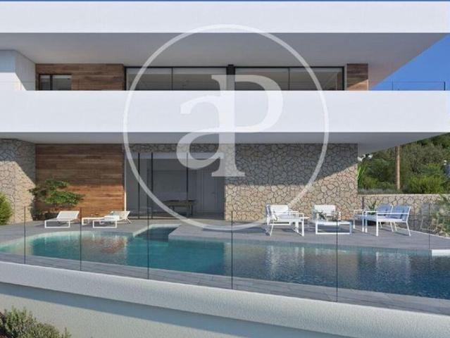 Exclusiva Villa / Chalet de 613 m2 en venta en Denia, España