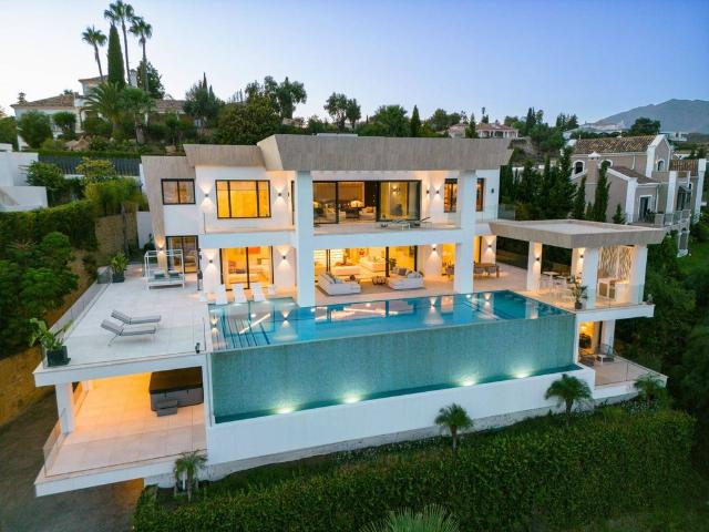 Exclusiva Villa en venta Estepona, España