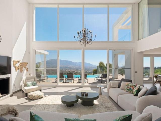 Exclusiva Villa en venta Ojén, España