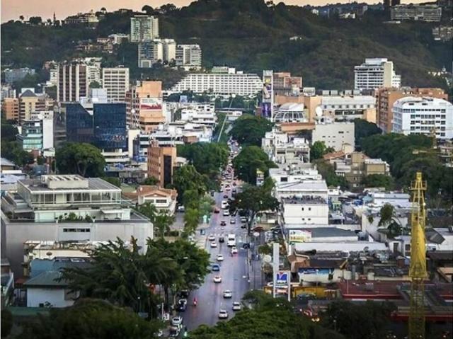 Exclusiva Villa en venta Nueva Caracas, Venezuela