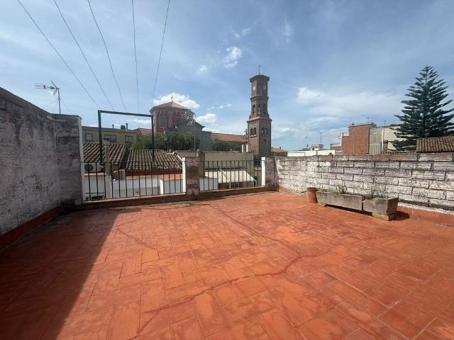 Exclusiva Villa en venta San Feliú de Llobregat, Cataluña
