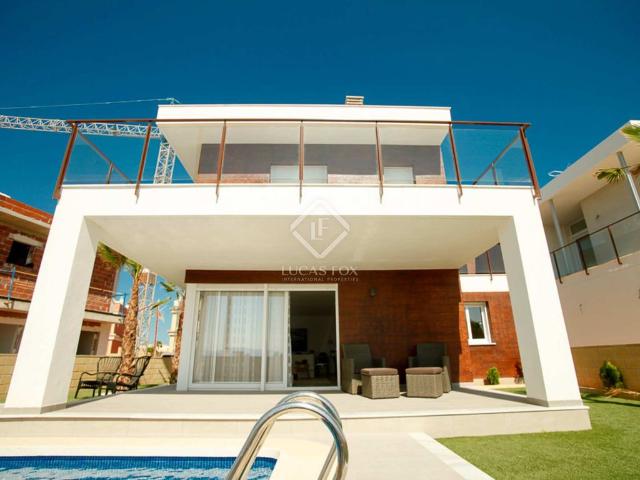 Exclusiva Villa / Chalet de 228 m2 en venta en Santa Pola, Comunidad Valenciana
