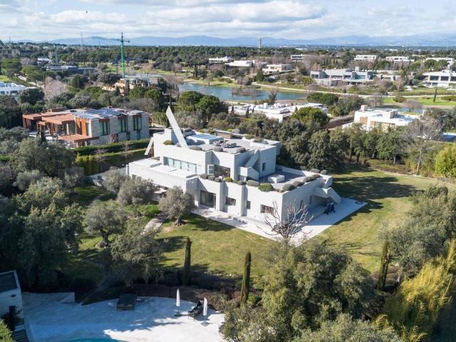 Exclusiva Villa en venta Pozuelo de Alarcón, España