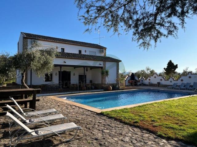Villa / Chalet de lujo de 1209 m2 en venta en Ronda, España
