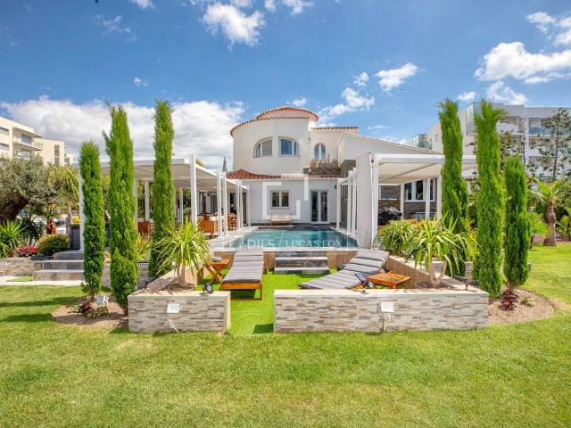 Exclusiva Villa en venta Rosas, Cataluña