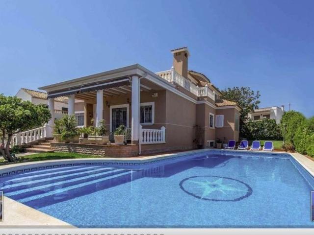Exclusiva Villa en venta Torrevieja, España