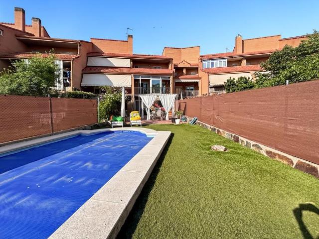Exclusiva Villa en venta Valdemorillo, España