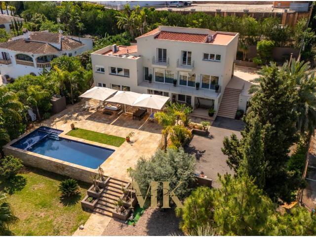 Exclusiva villa moderna de prestigio en Dénia con parcela de 1.761 m² – Tossal Gros Costa Blanca – Alicante