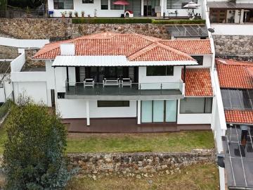 Exclusiva y moderna casa con 3 dormitorios en el área de San Joaquín
