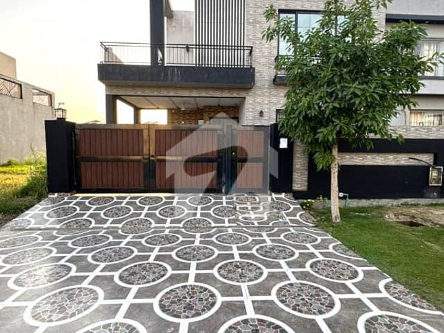 Exclusive 10 Marla Double Unit House For Sale In DHA Phase 7