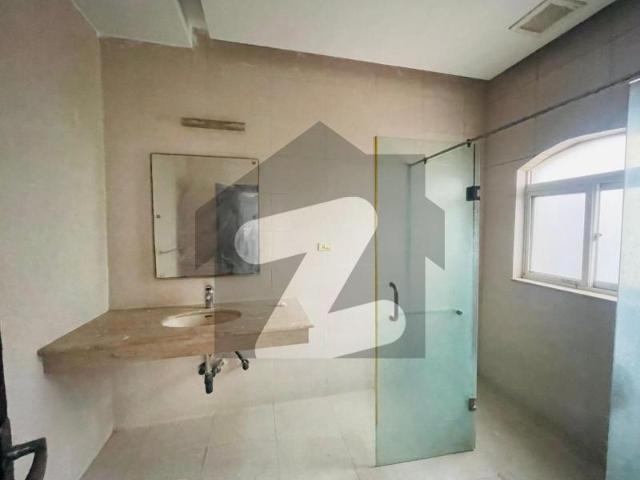 Exclusive 11 Marla Dream House For Sale in Safari Villas, Bahria Town Ajmair Group Bahria Town Safari Villas