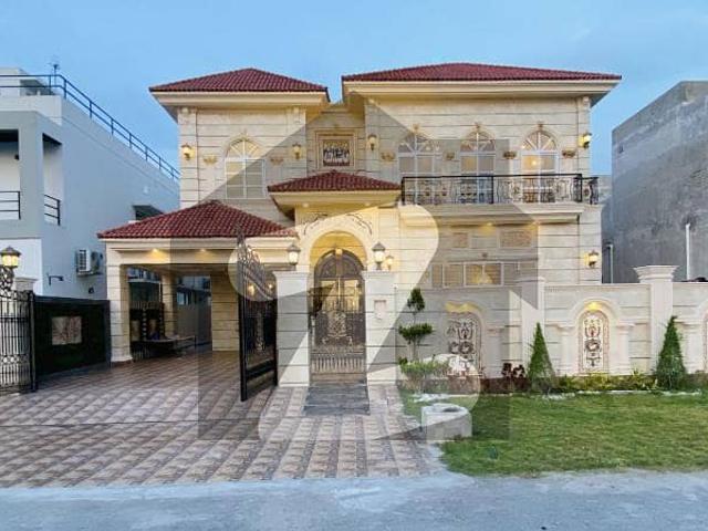 Exclusive 1 Kanal Corner House For Sale In DHA Phase 7