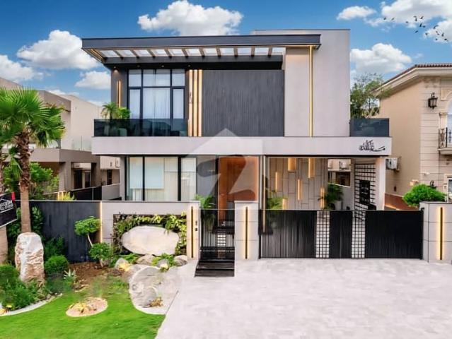 Exclusive 20 Marla Modern Furnished Bungalow Basement | Rooftop Sitting | Premium Furniture | 100% Original Deal DHA Phase 7 Hot Location