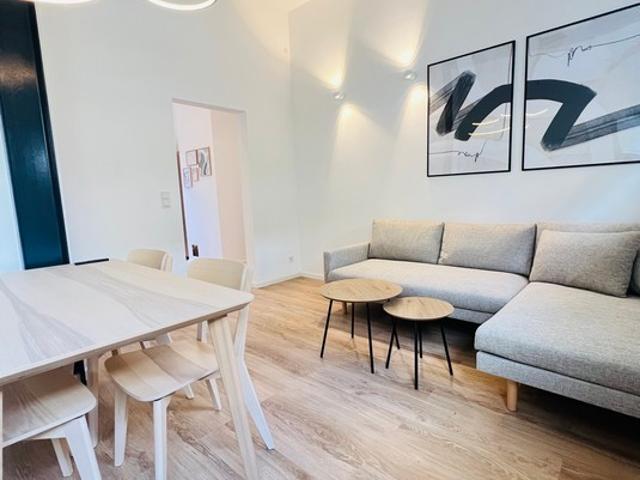 Exclusive 2 room apartment with flair for first time occupancy – euhabitat