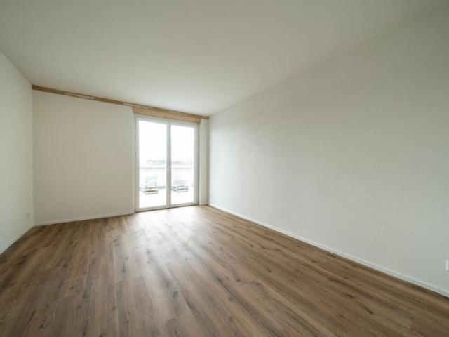 Exclusive 4.5 room attic apartment with approx. 163 m² sun terrace first occupancy in the new building
