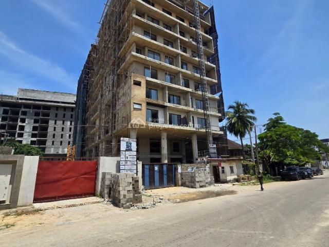 Exclusive 4 Bedroom Maisonette With A Bq Situated At Prime Location