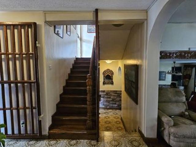 Exclusive 4 bedroom townhouse ensuite plus dsq for sale in parklands near avenue hospital 1st parklands