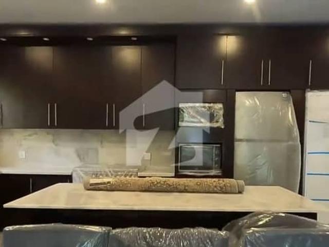 18 Rooms 18 Washrooms exclusive 610 Sq. Yd. Corporate Stlye Property for Rent