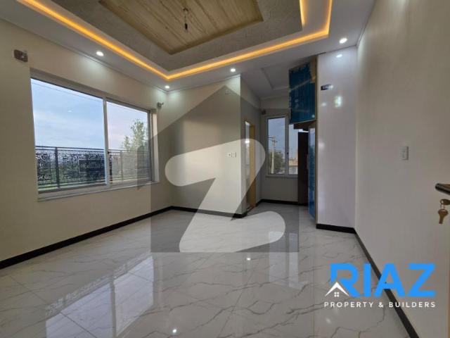 Exclusive 6 Marla Luxury Corner House | Triple Storey | Zone 4 Regi Model Town Phase 4