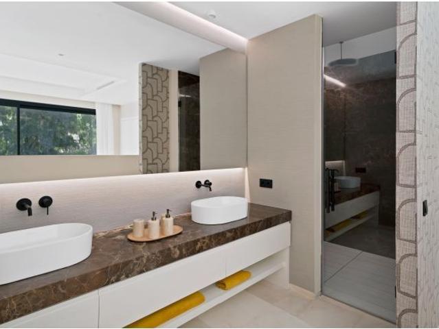 Exclusive Contemporary Luxury Villa in Nueva Andalucía, Marbella