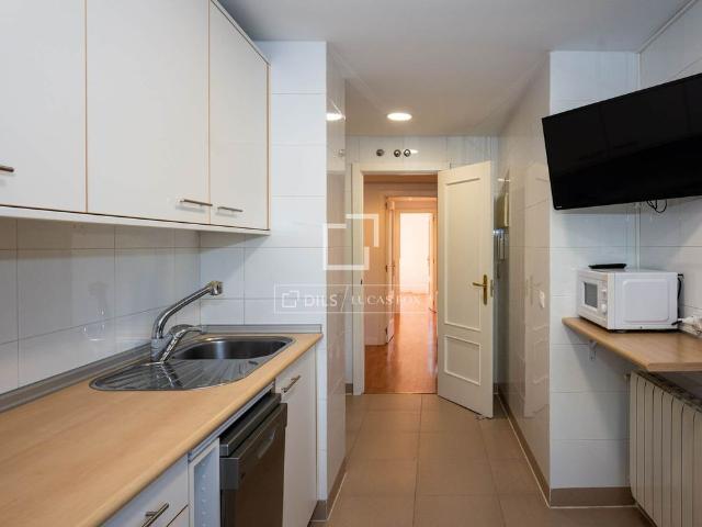 Exclusive and Bright 2 Bedroom Apartment in El Encinar de los Reyes
