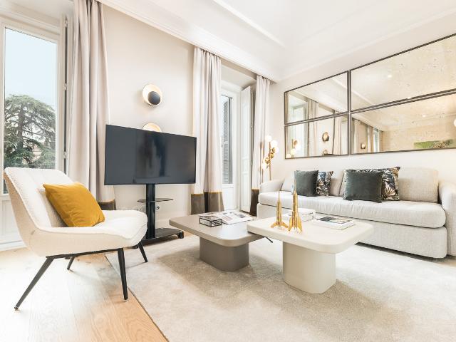 Exclusive apartment for rent in the center of Madrid