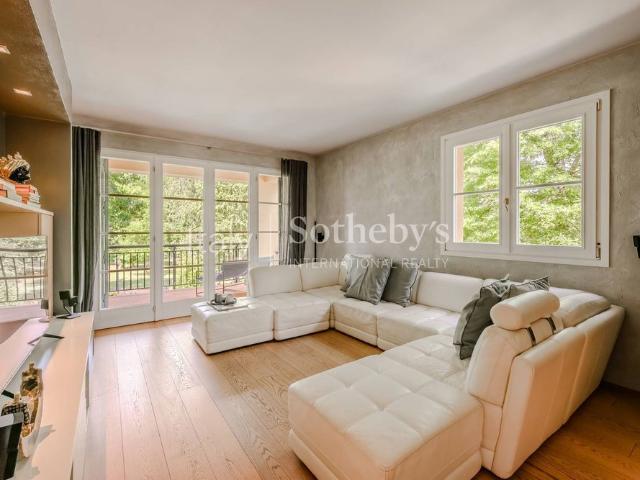 Exclusive apartment in the Castelconturbia Golf Club