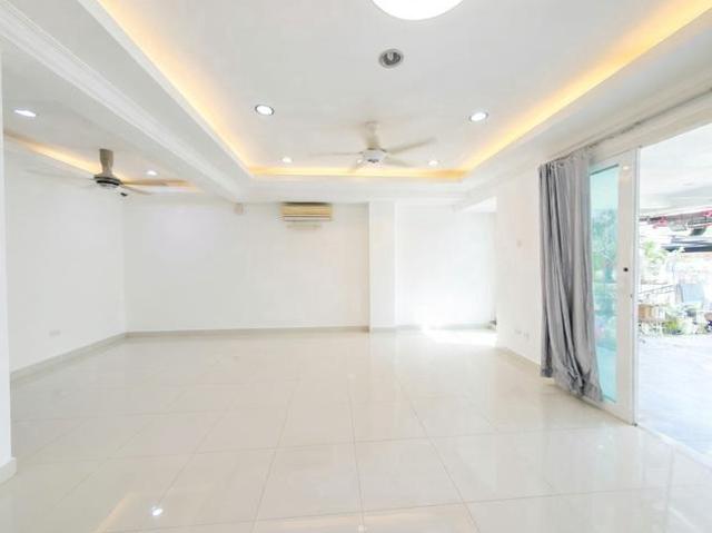 EXCLUSIVE AREA 2storey Superlink Taman Mutiara Indah Puchong for Sale