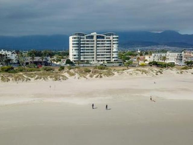 exclusive beachfront apartment to rent