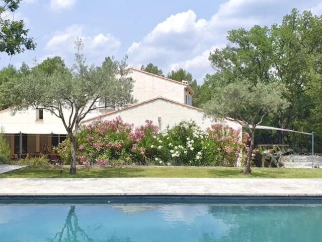 Exclusive. Belle grande villa à vendre à Lorgues