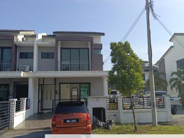 Exclusive End Lot with Extra Land 30’ x 70’ Tresna Teruntum, Saujana Perdana