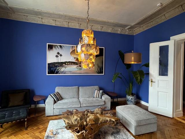 Exclusive Furnished Altbau Apartment in Schöneberg – 100 m² on a Fixed Term Basis