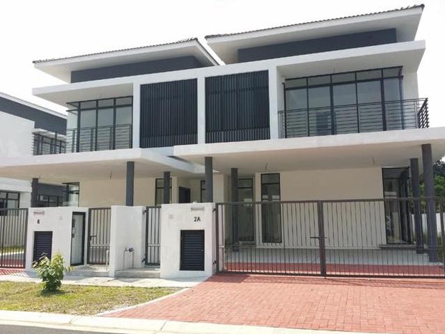 Exclusive Hilltop Semi D 45x85 2 Storey Semi D Seremban