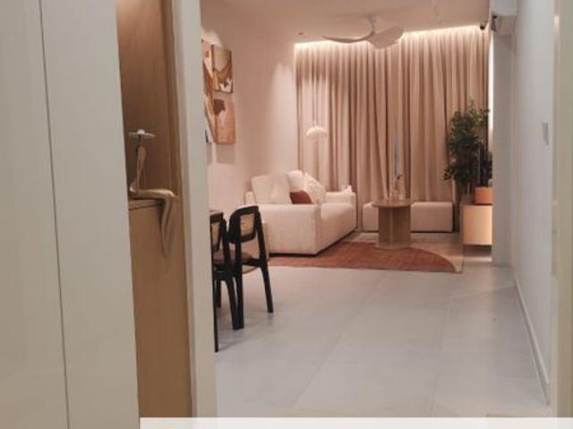 ✨ Exclusive Lakeview & Affordable Luxury ✨  Condominium