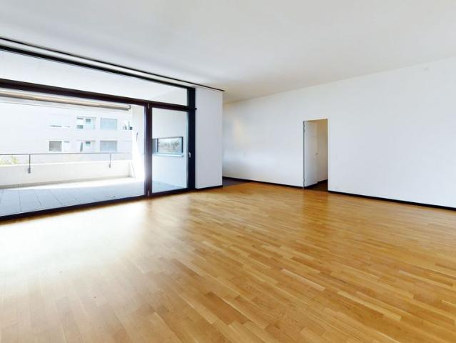Exclusive living in Zurich Höngg!